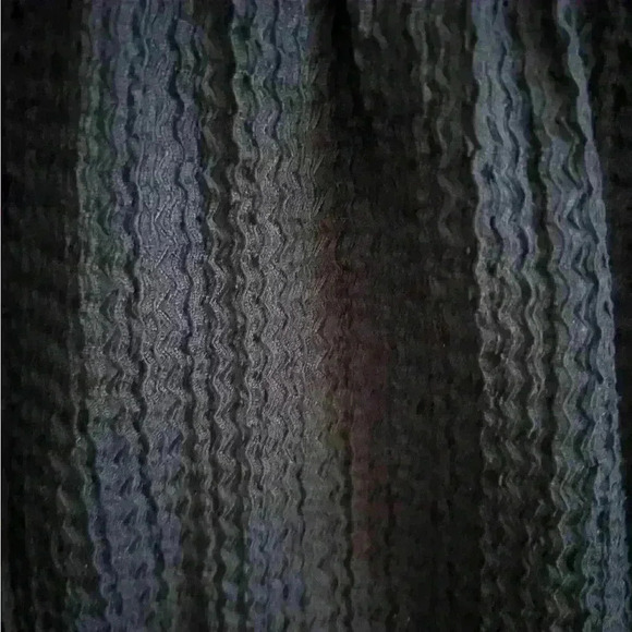 LOFT Textured Black Off the Shoulder - Picture 3 of 4